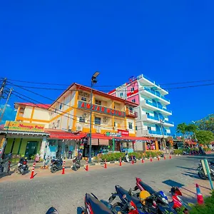 Amzar Cenang Pantai Cenang (Langkawi)